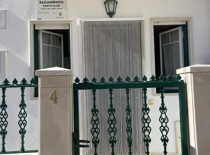 Moradia Da Ilda - *